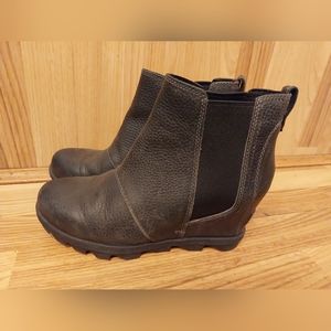 Women's Sorel Platform Leather Bootie / Boots Size 8